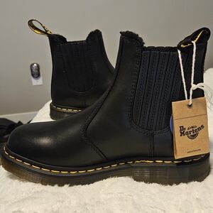 Dr. Martens 2976 Black Fur-Lined Chelsea Boots